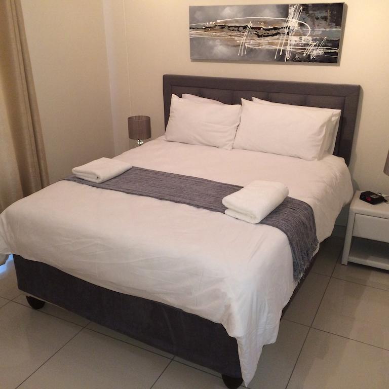 Prestige Apartments Sandton At Westpoint Joanesburgo Quarto foto