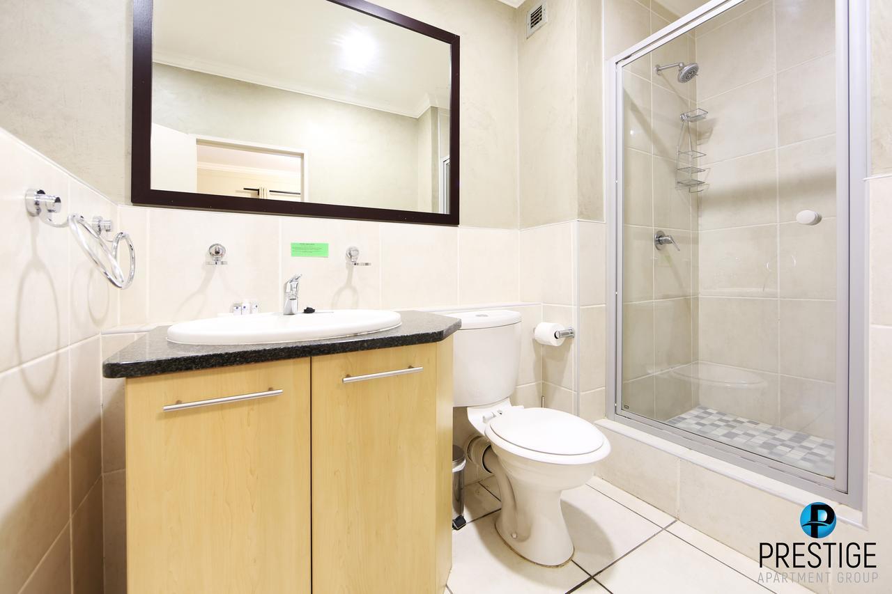 Prestige Apartments Sandton At Westpoint Joanesburgo Exterior foto