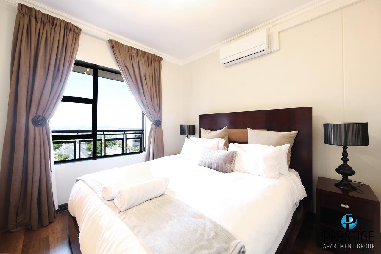 Prestige Apartments Sandton At Westpoint Joanesburgo Exterior foto