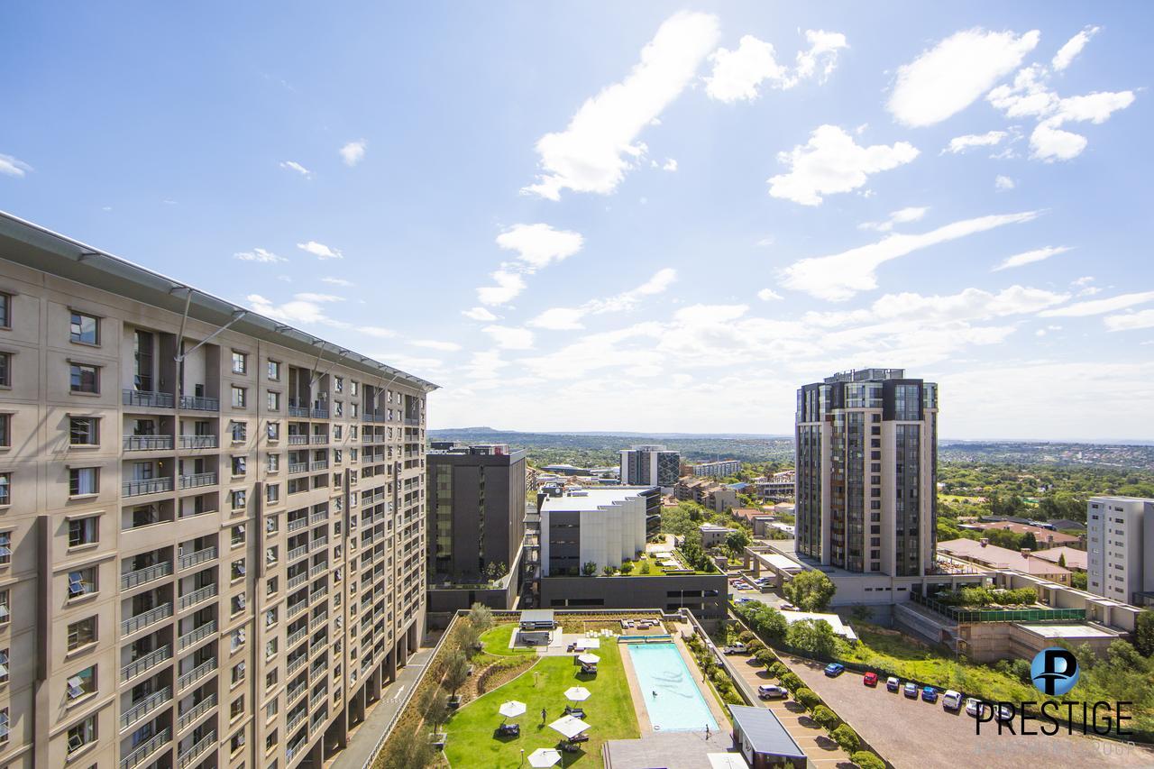 Prestige Apartments Sandton At Westpoint Joanesburgo Exterior foto