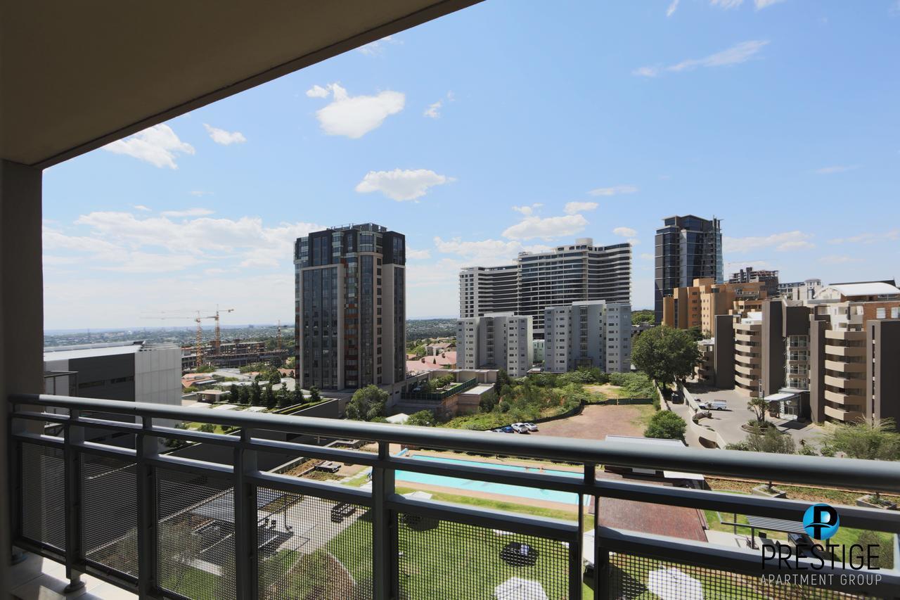 Prestige Apartments Sandton At Westpoint Joanesburgo Exterior foto