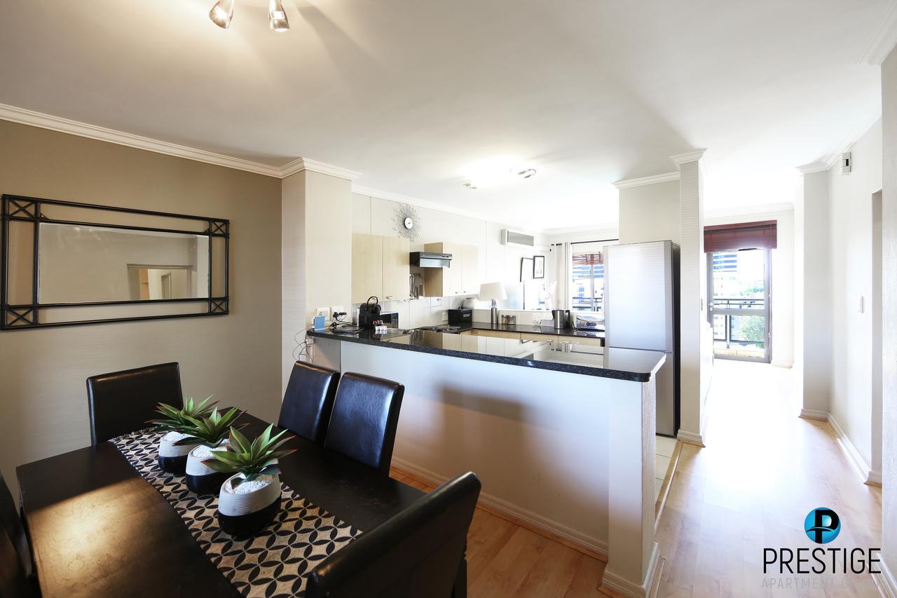 Prestige Apartments Sandton At Westpoint Joanesburgo Exterior foto